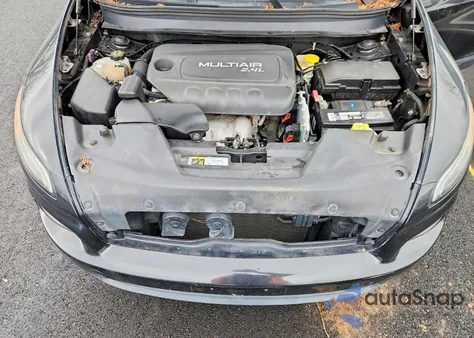 2014 Jeep Cherokee Sport z USA, uszkodzony, nr VIN 1C4PJMAB2EW268331